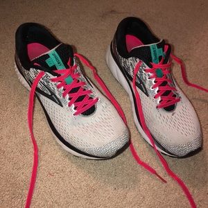 Brooks Ghost 11 Size 10